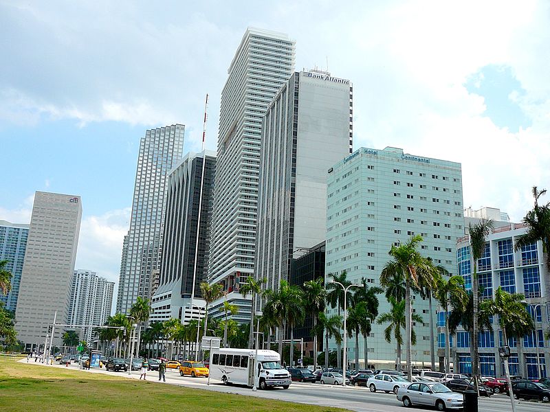 Инвеститори раздвижиха имотния пазар в Маями